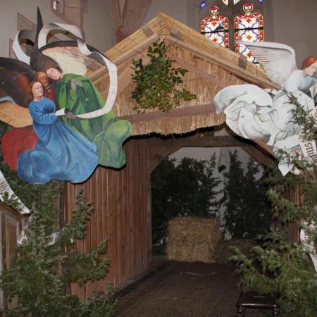 23 décembre, le décor de la crèche est planté